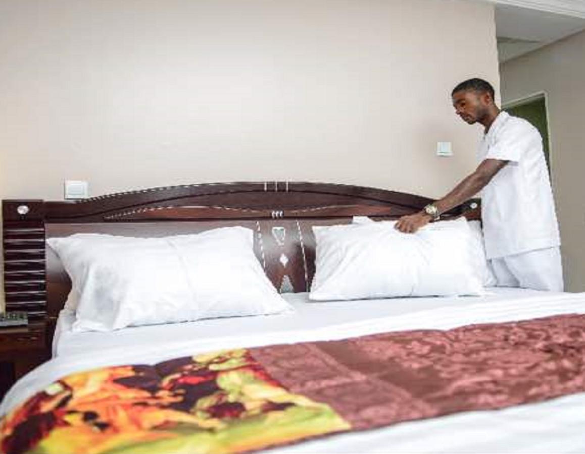 215 West Apartment Abuja Dış mekan fotoğraf